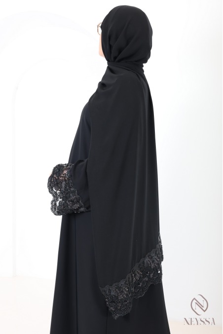 Abaya Dubai schwarz muslimische Frau mit Spitzen, Hijabi-Outfit-Idee.