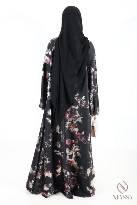 Luxuriöse Kimono-Abaya Dubai mit Umbrella-Schnitt und Holzverzierung