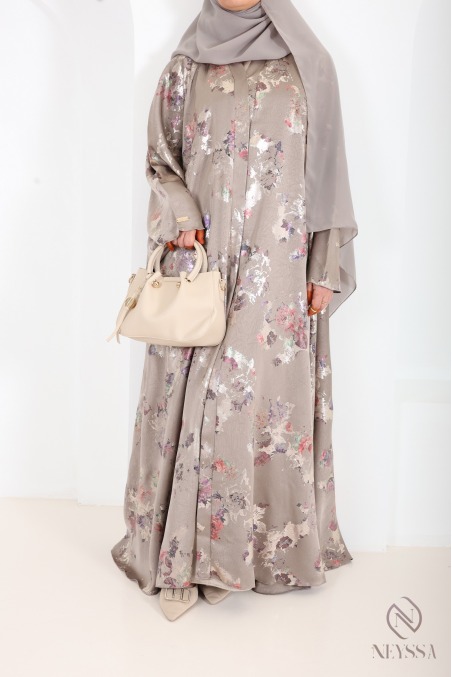Luxuriöse Kimono-Abaya Dubai mit Umbrella-Schnitt und Holzverzierung
