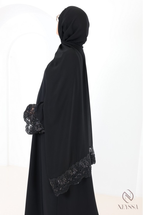 Abaya Dubai schwarz muslimische Frau mit Spitzen, Hijabi-Outfit-Idee.