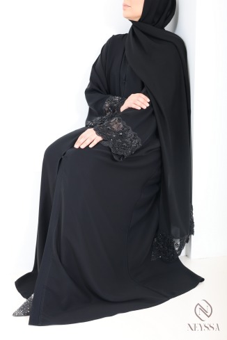 Abaya Dubai black Muslim woman with lace, hijabi outfit idea 2