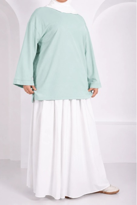 T-shirt oversize femme signé Neyssa, coupe ample, tissu coton