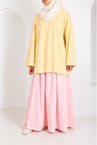 T-shirt signé Neyssa jaune en coton, style sportswear 2