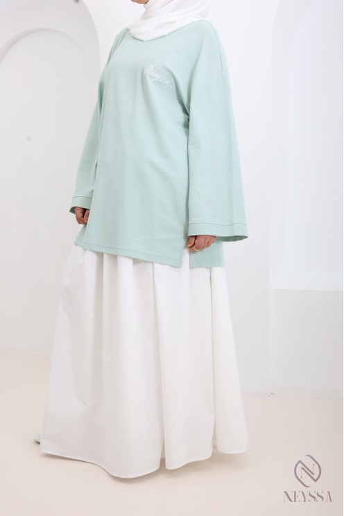 T-shirt oversize femme signé Neyssa, coupe ample, tissu coton