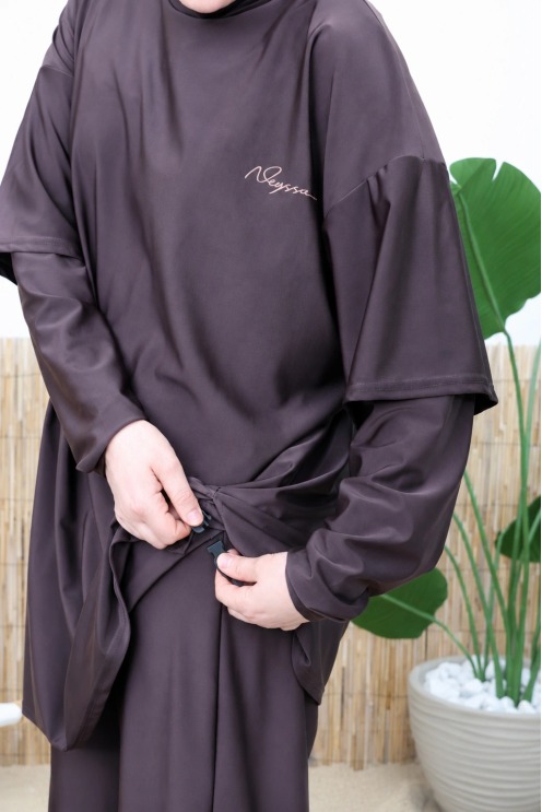 Sportlicher Burkini in Schokoladenbraun von Neyssa für den Sport