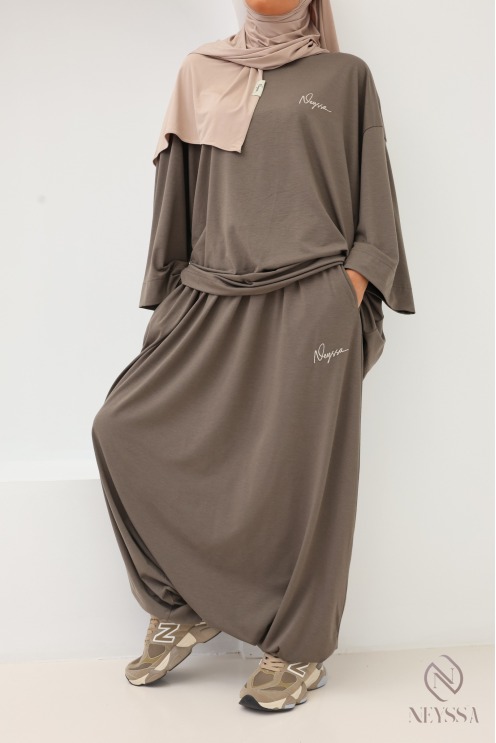 Bequemes, locker sitzendes Damen-Set im Sportswear-Stil von Neyssa