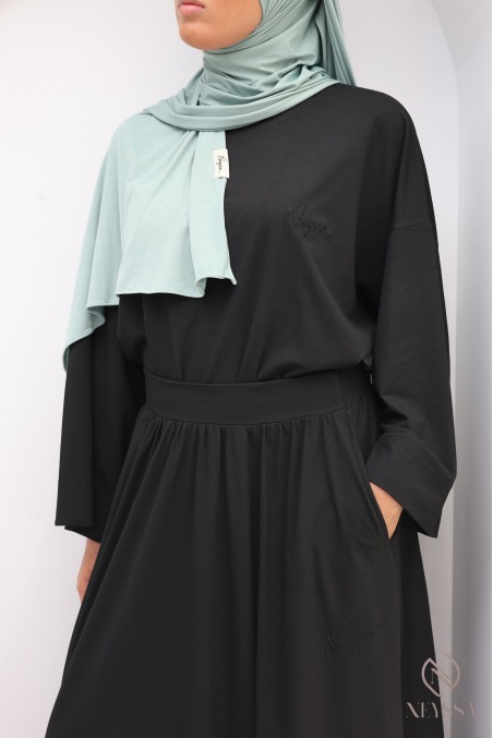 2-Piece Set: Modest Oversized T-Shirt and Long Skirt
