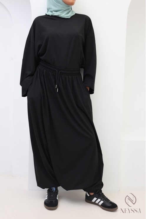 Ensemble sportswear modeste tee-shirt oversize et sarouel