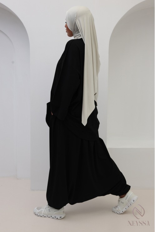 Modest sportswear set featuring an oversized T-shirt and harem pants