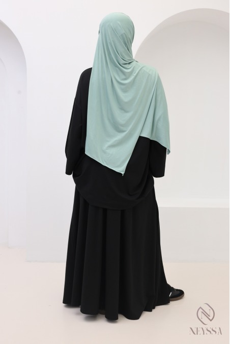 Langer Hijab aus weichem, fließendem Jersey von Neyssa Confection