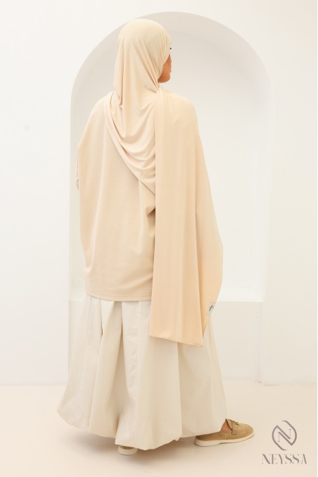 Langer Hijab aus weichem, fließendem Jersey von Neyssa Confection