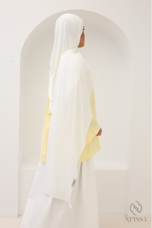 Langer Hijab aus weichem, fließendem Jersey von Neyssa Confection