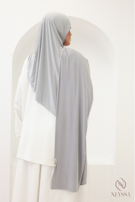 Langer Hijab aus weichem, fließendem Jersey von Neyssa Confection