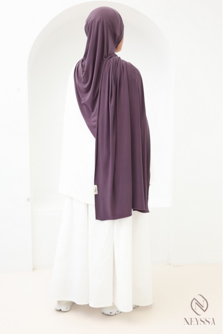 Luxuriöser Premium-Jersey-Hijab von Neyssa Confection