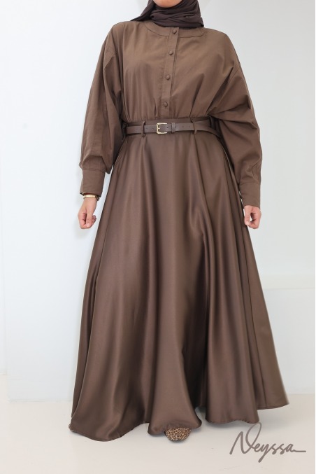 Brown satin flared maxi skirt with belt