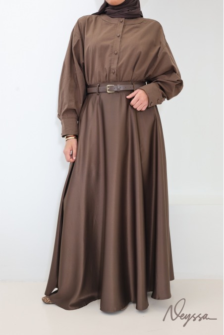 Brown satin flared maxi skirt with belt
