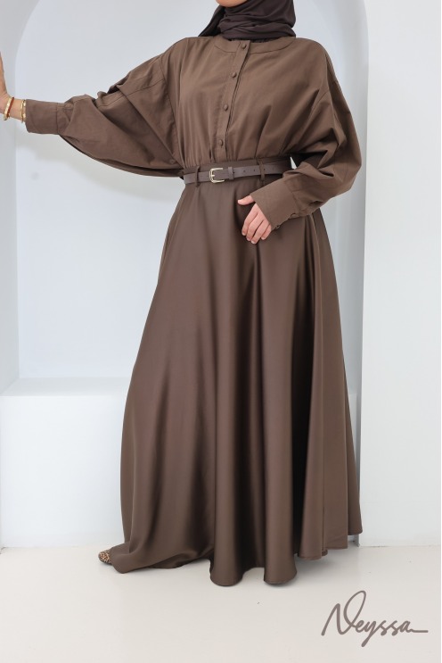 Brown satin flared maxi skirt with belt