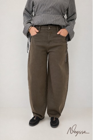 Trendige Barrel-Jeans aus Baumwolle für Hijabi-Frauen 2