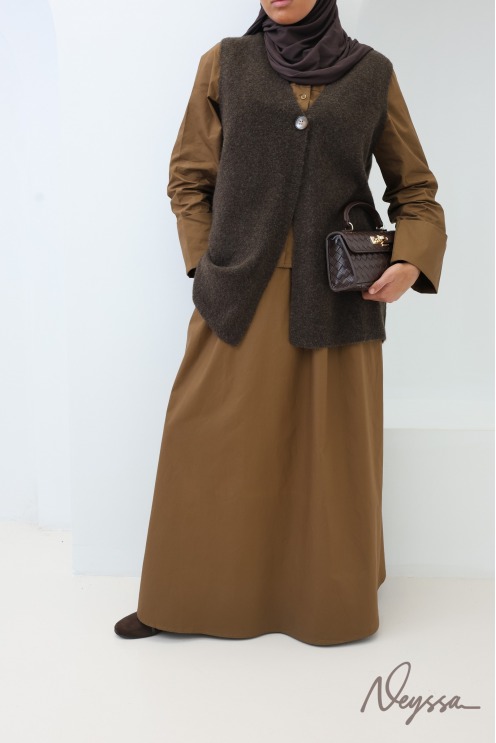 Women's Sleeveless Knit Cardigan with V-Neck
