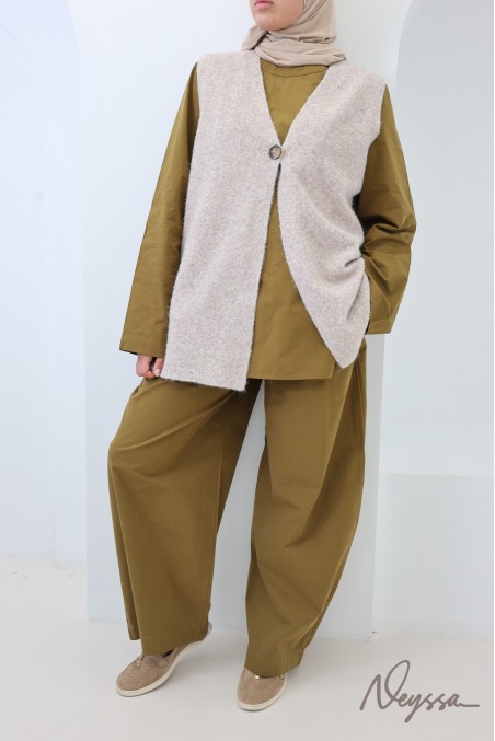 Beige, sleeveless, V-neck, wool-effect knit cardigan