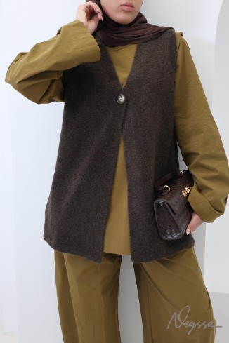 Women's Sleeveless Knit Cardigan with V-Neck 2