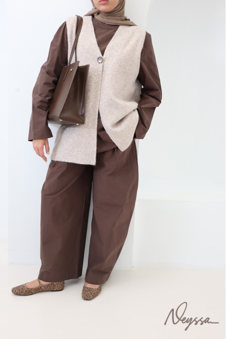 Beige, sleeveless, V-neck, wool-effect knit cardigan
