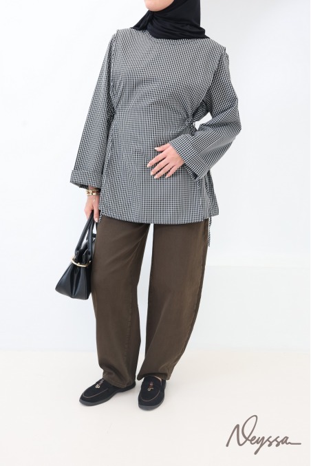 Long Blouse with Japanese-Style Checkered Apron