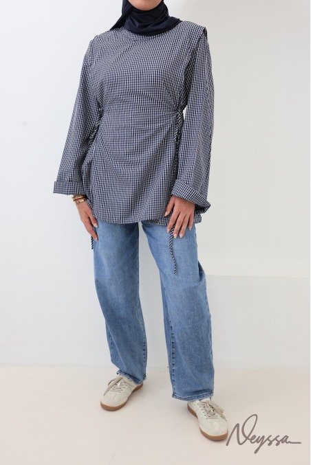 Long Blouse with Japanese-Style Checkered Apron
