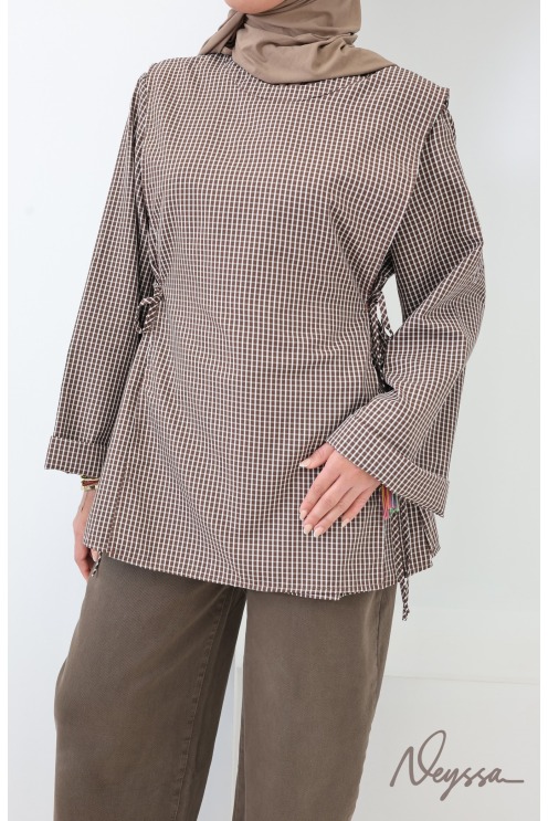 Long Blouse with Japanese-Style Checkered Apron