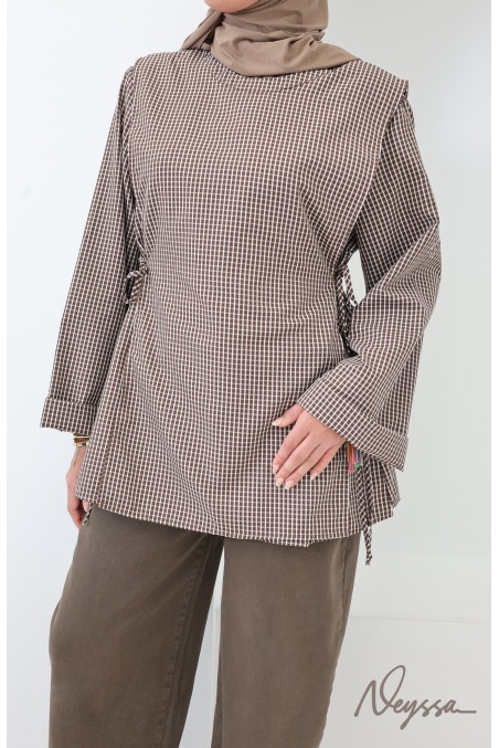 Long Blouse with Japanese-Style Checkered Apron