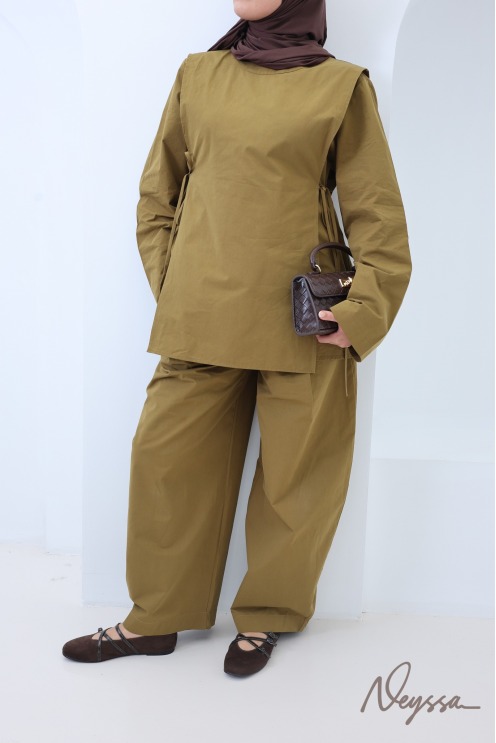 Damen-Set aus Baumwolle in Olivgrün, Hose und Bluse zum Binden