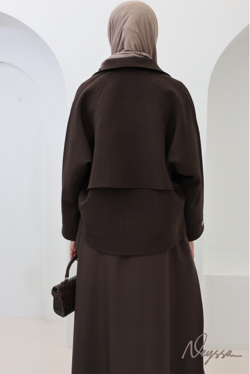 Oversize-Jacke aus schokoladenbraunem Stoff in Anzugoptik