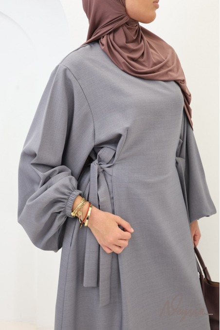 Abaya longue coupe ample avec manches ballon