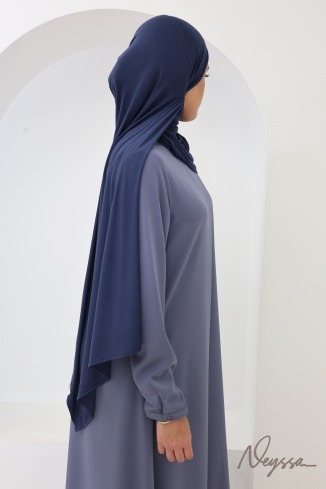 Long, lightweight, opaque bamboo hijab made from a flowing fabric