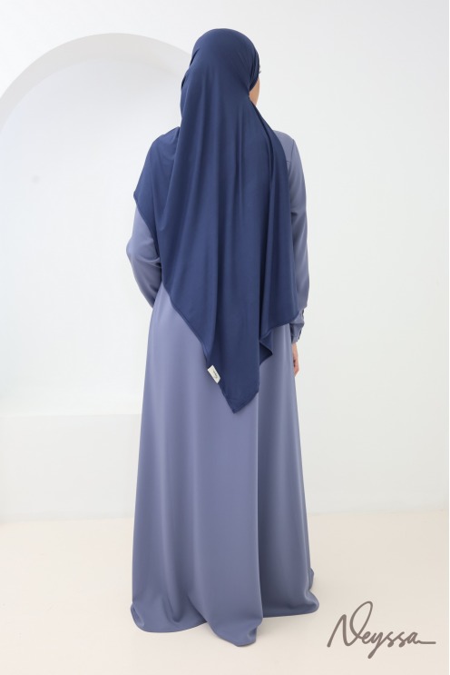 Long, lightweight, opaque bamboo hijab made from a flowing fabric
