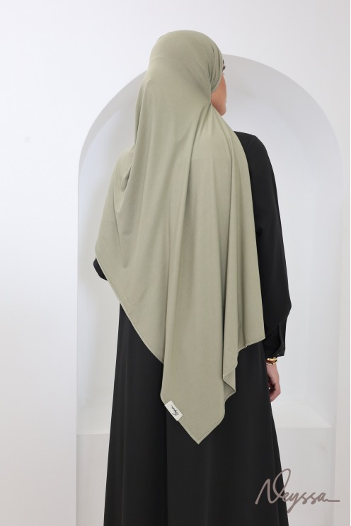 Hijab bamboo vert sauge, doux et protecteur cheveux by Neyssa