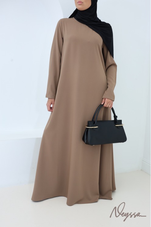 Long, flared Medina silk abaya with pockets