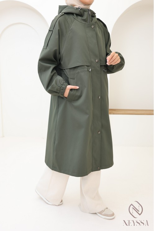 Manteau long pour femme style parka chic kaki, temps pluvieux