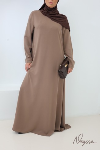 Lange, ausgestellt geschnittene Abaya aus Medina-Seide mit Taschen 2