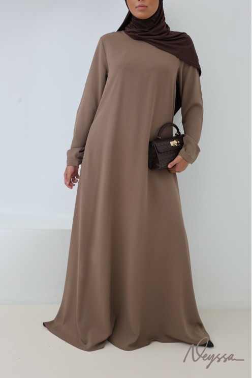Abaya longue coupe évasée soie de Médine avec poches