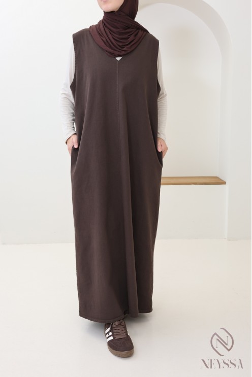 Langes Jeanskleid mit V-Ausschnitt aus 100 % Baumwolle, Braun