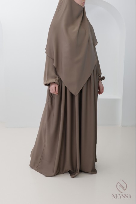 Abaya-Khimar-Set aus Seide von Nidah, Reißverschlusstasche