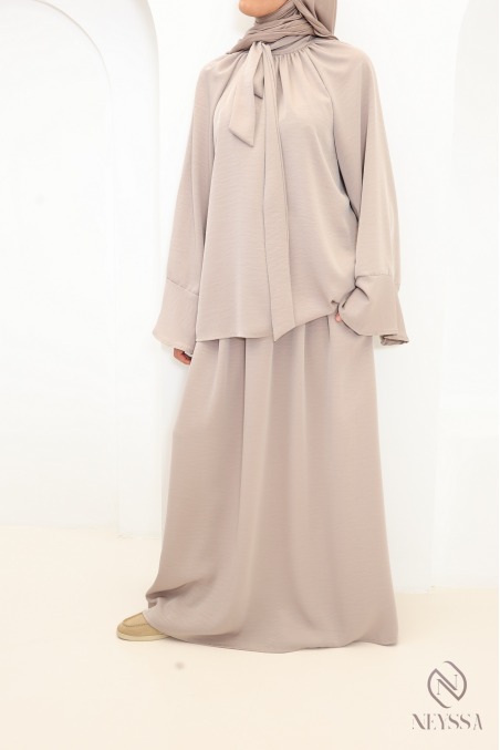 Ensemble 2 pièces taupe jupe longue élastique haut col montant