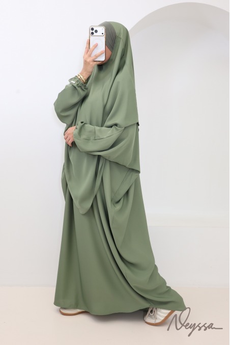 Abaya + khimar long kaki avec poche sur le buste must have omra