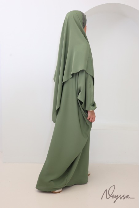Abaya + khimar long kaki avec poche sur le buste must have omra