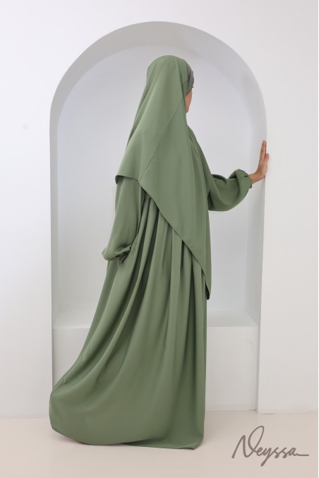 Abaya kaki nidah poche sur le buste et khimar pointu
