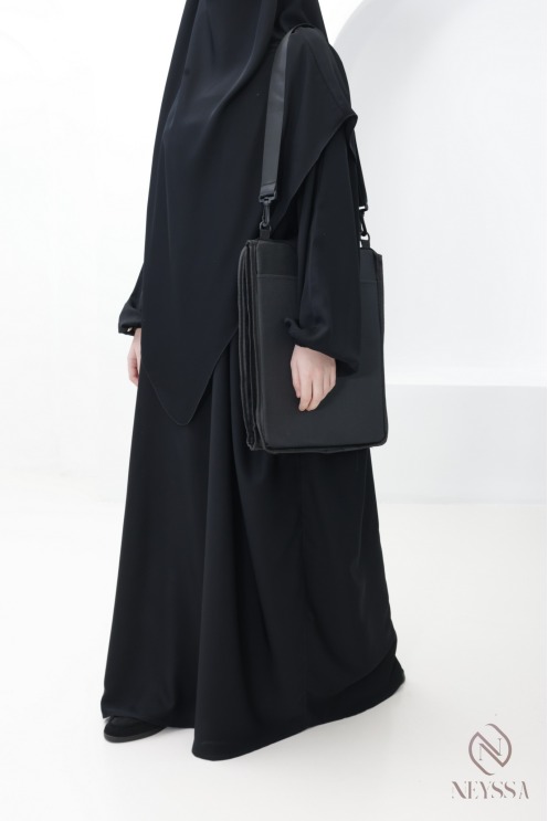 Foldable velvet prayer mat with integrated backrest to take with you