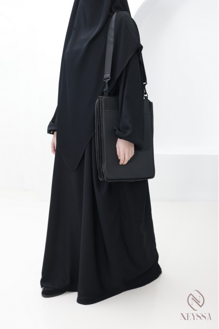 Foldable velvet prayer mat with integrated backrest to take with you