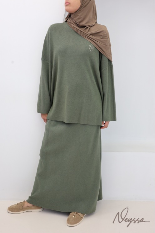 Khaki long skirt set with long woven knit tunic