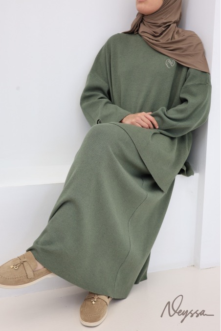 Khaki long skirt set with long woven knit tunic